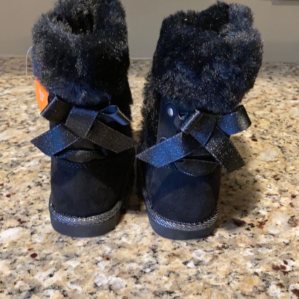 Black winter boots - Picture 2 of 3